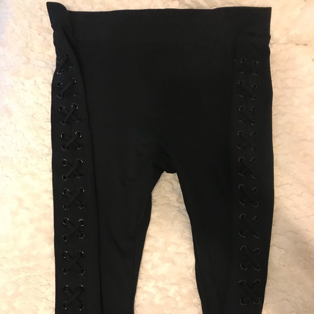 Leggings with Lace up detail